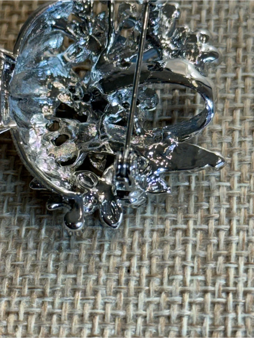 Vintage Silver Tone Blue Rhinestone‎ Flower Basket Brooch Pin 1.5